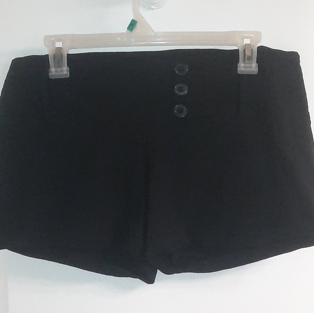 Short Shorts, Black Rue 21, Size Large